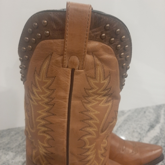 nwot GYPSY ROSE tan and dark brown leather Studded Cowboy boots SIZE 5.5M - Picture 4 of 12